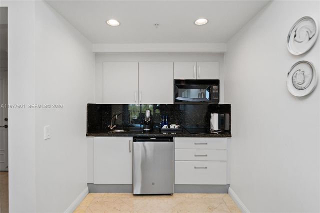 601 N Fort Lauderdale Beach Blvd 712, Fort Lauderdale, FL 33304