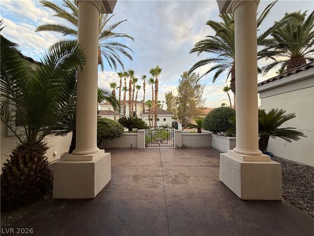 8604 Titleist Circle, Las Vegas, NV 89117