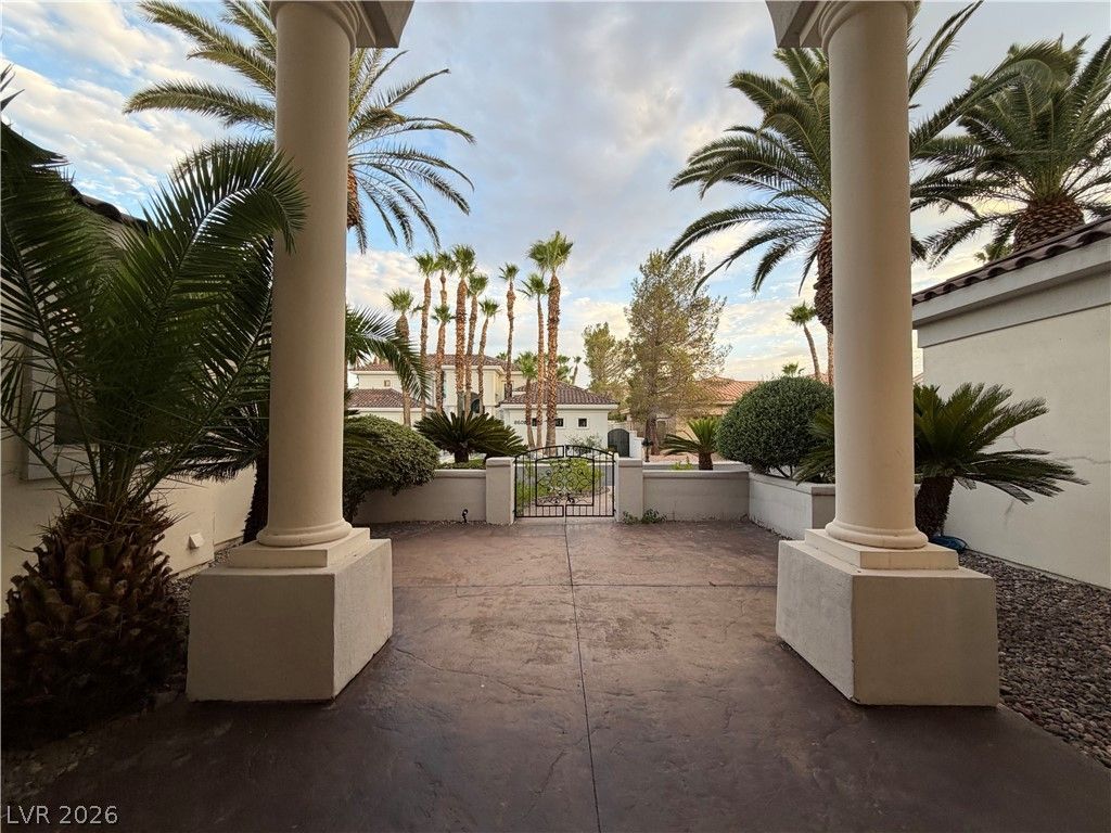 8604 Titleist Circle, Las Vegas, NV 89117 — photo 4