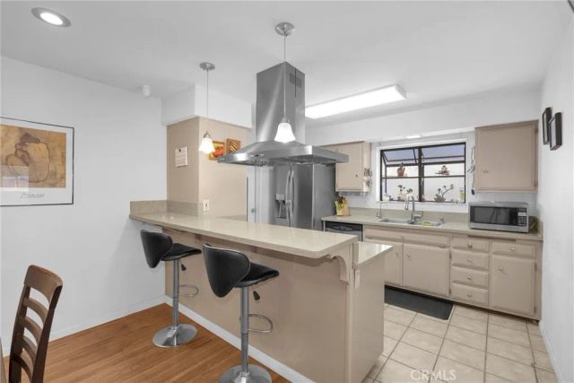 9692 Salisbury, Cypress, CA 90630