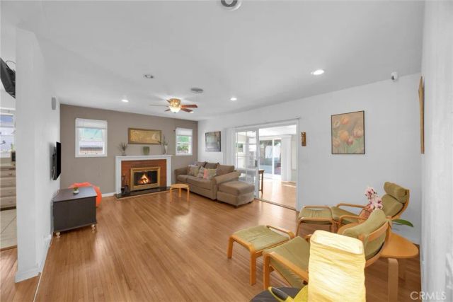 9692 Salisbury, Cypress, CA 90630