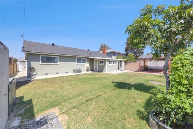 9692 Salisbury, Cypress, CA 90630