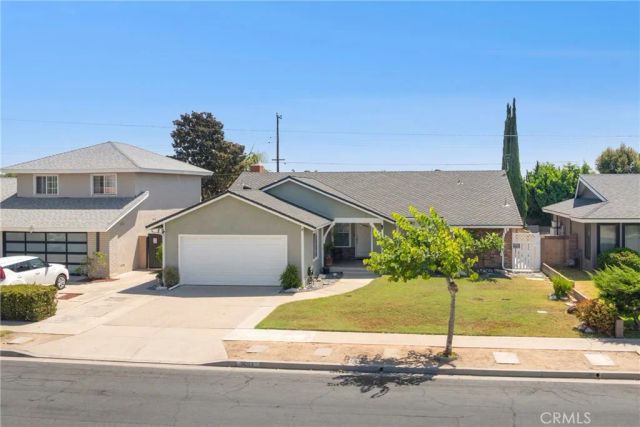 9692 Salisbury, Cypress, CA 90630