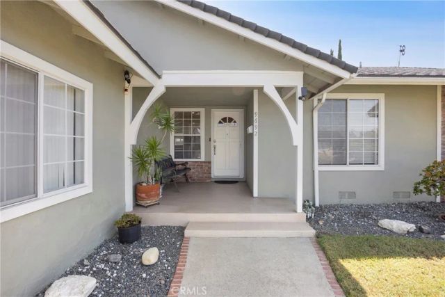 9692 Salisbury, Cypress, CA 90630