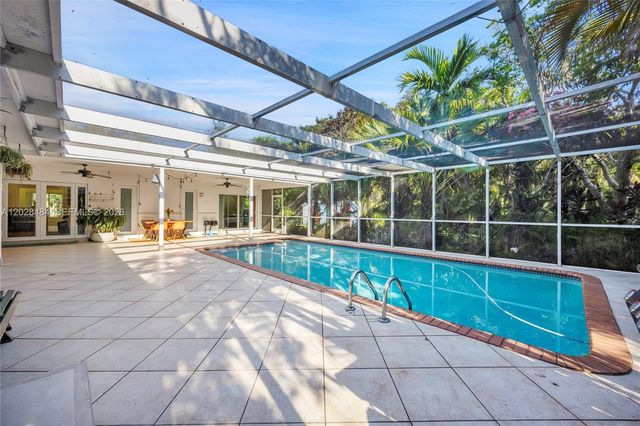 6970 SW 124th St, Pinecrest, FL 33156
