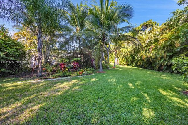 6970 SW 124th St, Pinecrest, FL 33156