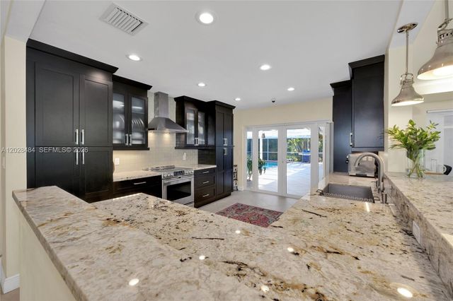 6970 SW 124th St, Pinecrest, FL 33156