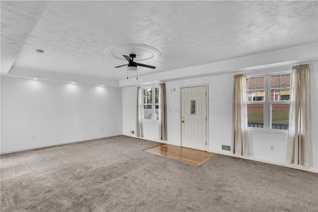 624 DIANTHUS STREET, North Huntingdon, PA 15642