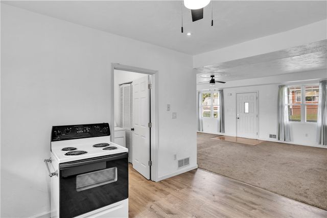 624 DIANTHUS STREET, North Huntingdon, PA 15642