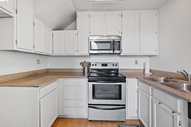 119 Glenwood, Hercules, CA 94547