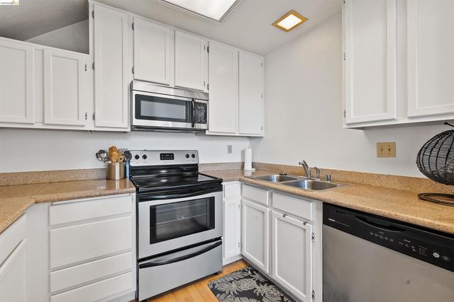 119 Glenwood, Hercules, CA 94547