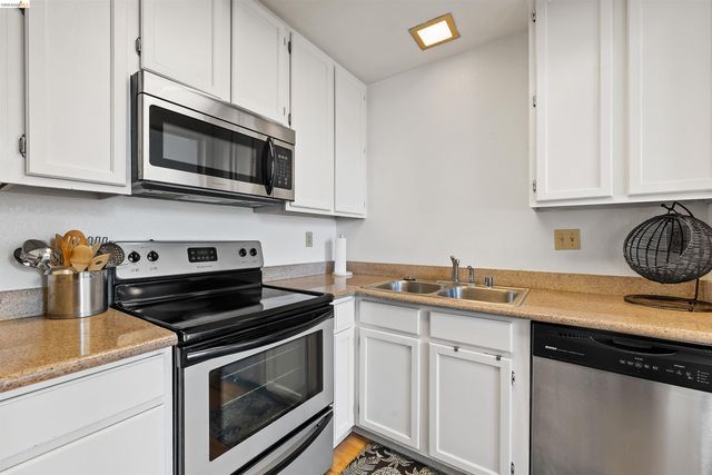 119 Glenwood, Hercules, CA 94547
