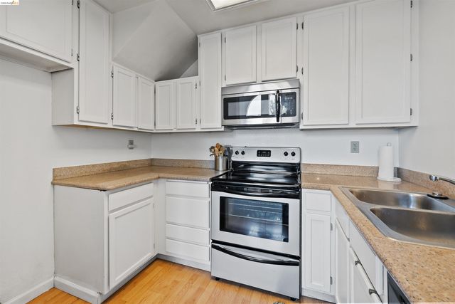119 Glenwood, Hercules, CA 94547