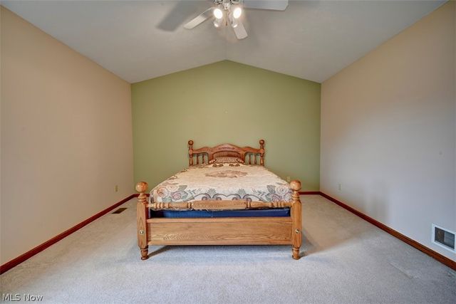 489 Oak Avenue, Strasburg, OH 44680