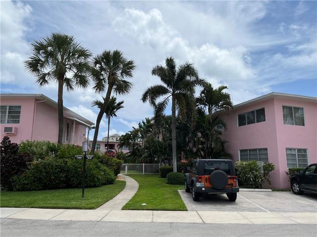 700 Bayshore Drive 21, Fort Lauderdale, FL 33304