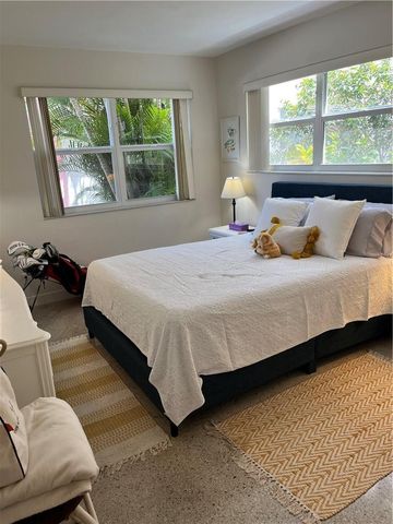 700 Bayshore Drive 21, Fort Lauderdale, FL 33304