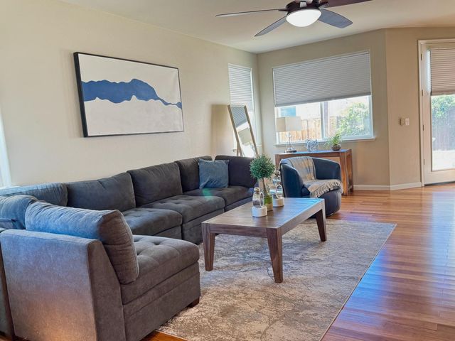 618 W Madrid Lane, Clovis, CA 93619