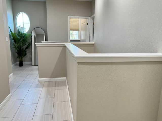 618 W Madrid Lane, Clovis, CA 93619