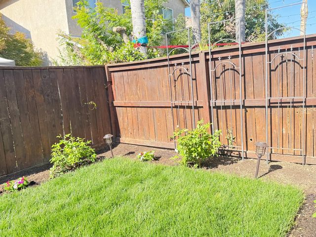 618 W Madrid Lane, Clovis, CA 93619