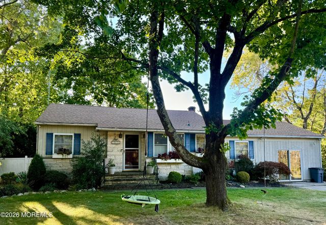 1054 Bennetts Mills Road, Jackson, NJ 08527