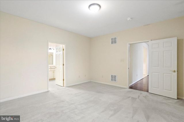 624 TRAFALGAR DR, Hagerstown, MD 21742