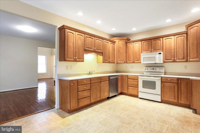 624 TRAFALGAR DR, Hagerstown, MD 21742