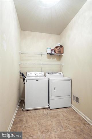 624 TRAFALGAR DR, Hagerstown, MD 21742