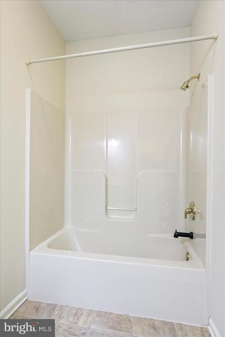 624 TRAFALGAR DR, Hagerstown, MD 21742