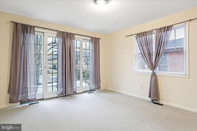 624 TRAFALGAR DR, Hagerstown, MD 21742