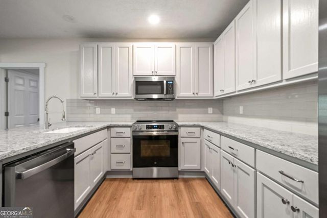 2029 Fletcher Drive, Ball Ground, GA 30107