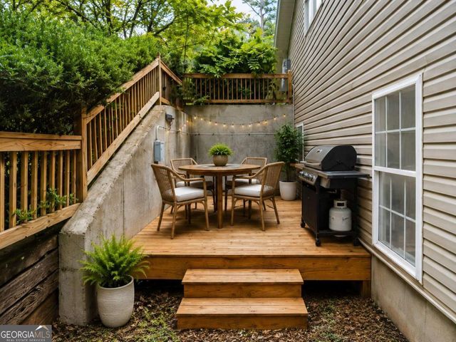 2029 Fletcher Drive, Ball Ground, GA 30107