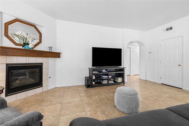 4910 Black Bear Road 101, Las Vegas, NV 89149