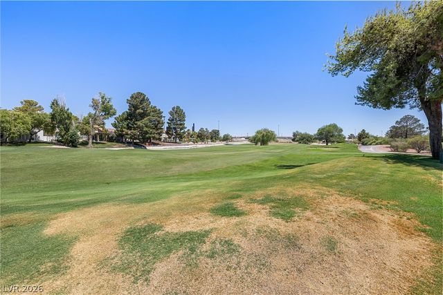 4910 Black Bear Road 101, Las Vegas, NV 89149