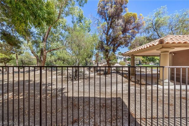 4910 Black Bear Road 101, Las Vegas, NV 89149