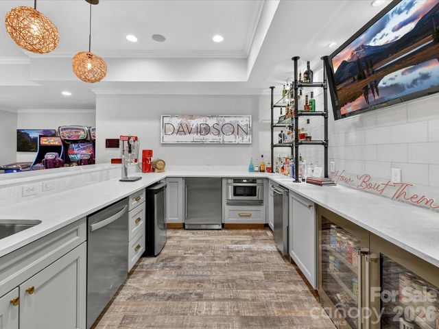 18624 Silent Falls Cove, Davidson, NC 28036