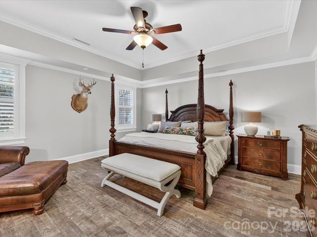 18624 Silent Falls Cove, Davidson, NC 28036