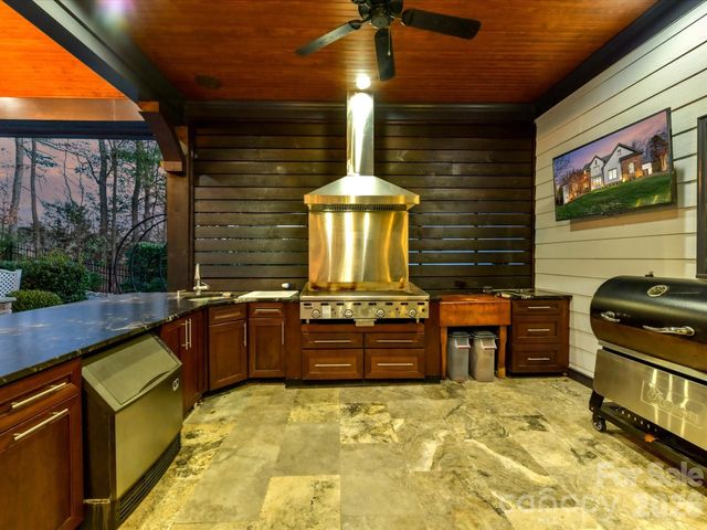 18624 Silent Falls Cove, Davidson, NC 28036