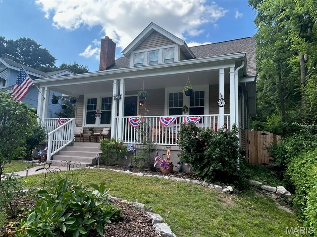 329 Stark Court, Webster Groves, MO 63119