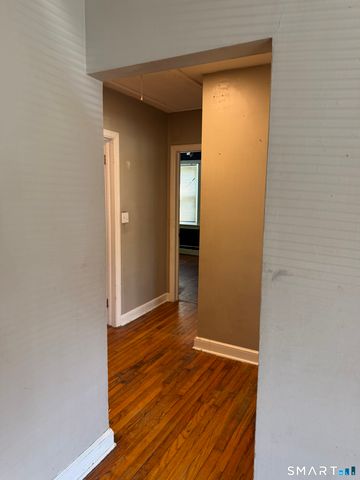 56 Craig Lane, Trumbull, CT 06611