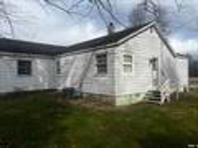 4195 E 200 S, Knox, IN 46534