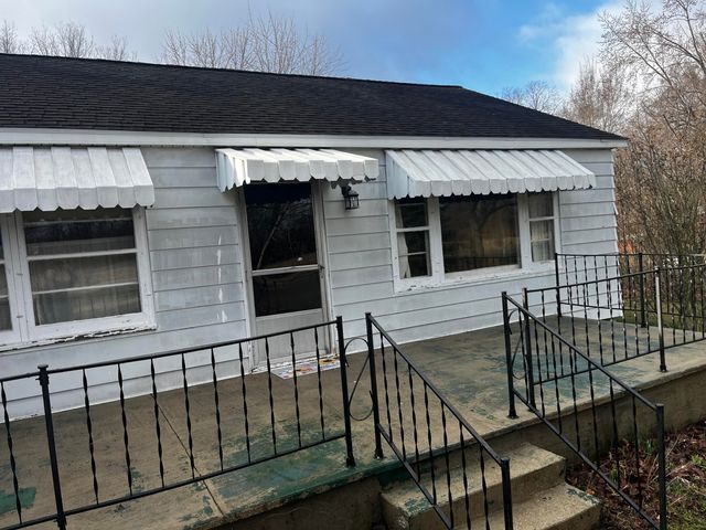 4195 E 200 S, Knox, IN 46534