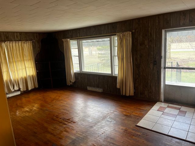 4195 E 200 S, Knox, IN 46534