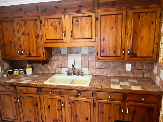 4195 E 200 S, Knox, IN 46534