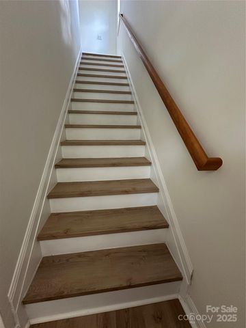 804 3rd Street Place SW, Hickory, NC 28602