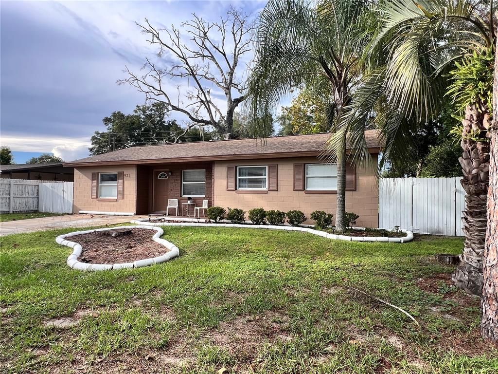 921 VALLEYDALE AVENUE, Deland, FL 32720