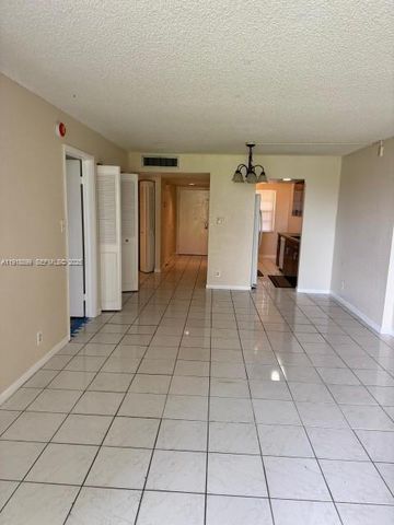 3361 NW 47th Terrace 134, Lauderdale Lakes, FL 33319