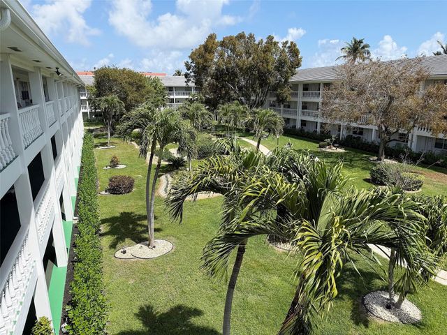 5208 NE 24th Terrace f-106, Fort Lauderdale, FL 33308