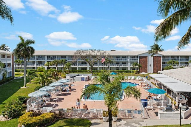 5208 NE 24th Terrace f-106, Fort Lauderdale, FL 33308