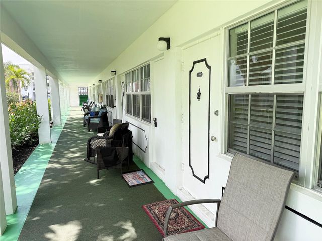 5208 NE 24th Terrace f-106, Fort Lauderdale, FL 33308