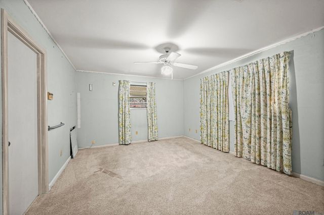 1090 Colonial Dr, Baton Rouge, LA 70806